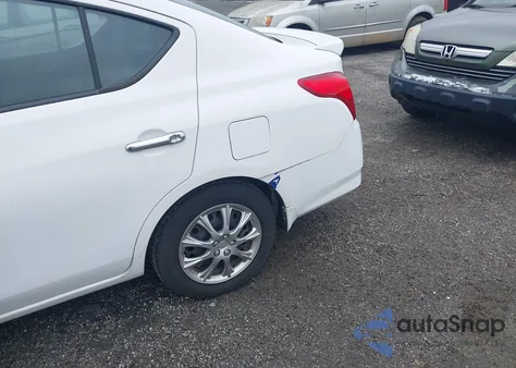 2017 Nissan Versa 1.6 S/1.6 S+/1.6 Sl/1.6 Sv from USA, damaged, VIN 3N1CN7AP4HL814477